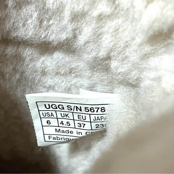 UGG boots - Picture 6 of 10